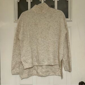 Shrinking Violet Alpaca Blend Off White Sweater Size Small EUC